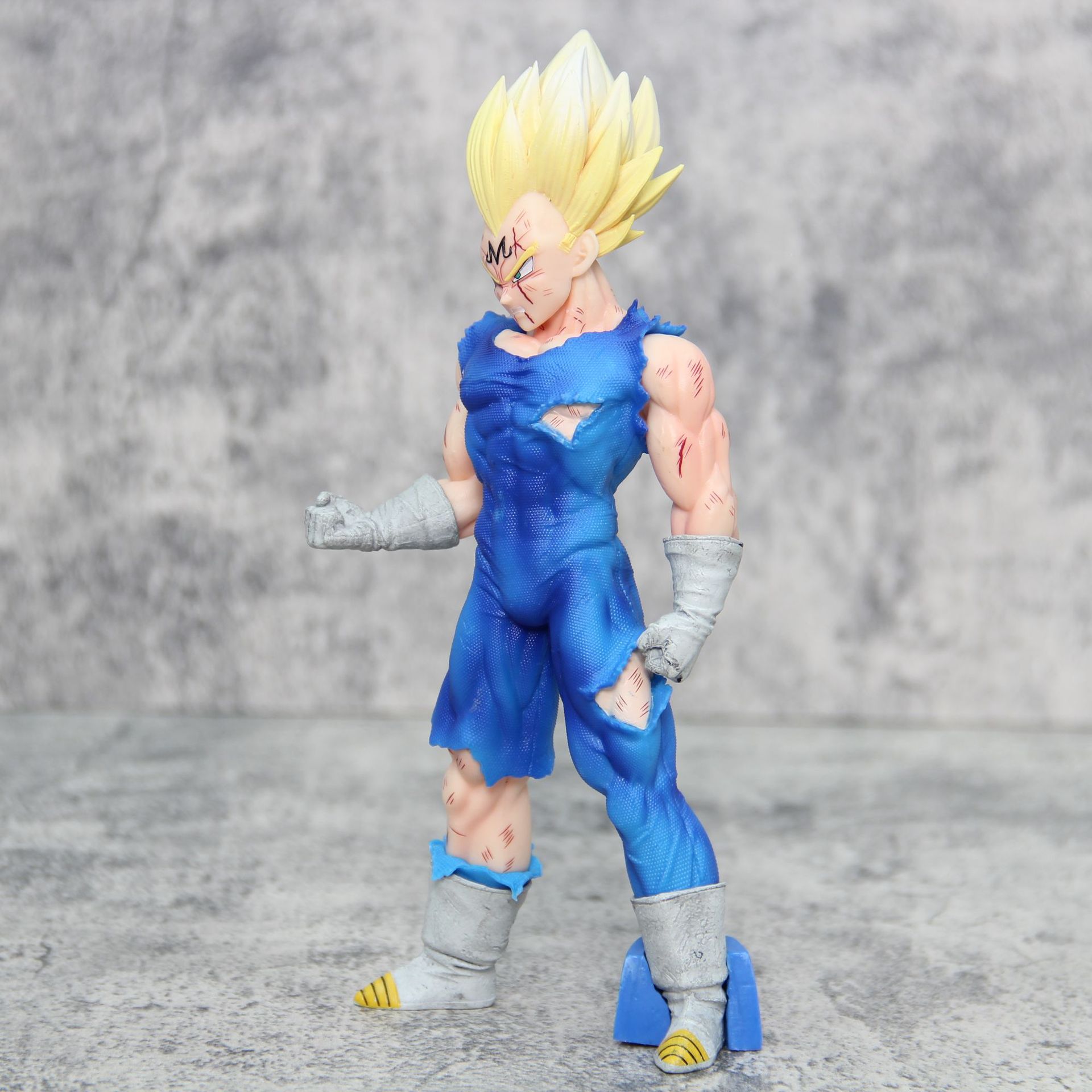 Dragon Ball Z Super Saiyan Pri - Model Kit Vegito recension och pris