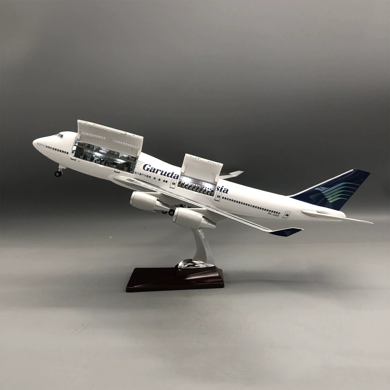 47cm Diecast Resin Aircraft B7 - Model Kit Indonesia recension och pris